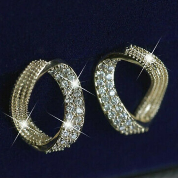 New 18k gold plated earrings - Picture 2 of 4